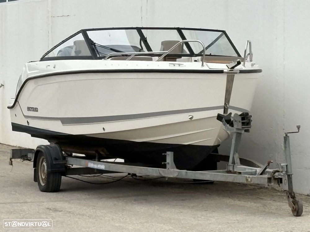 Quicksilver Activ 605 Bowrider - 3