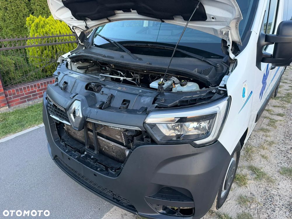 Renault MASTER _ 2024r _ KARETKA, AMBULANS _ 2.3 DCI 165KM _ 5 Osobowy - 30
