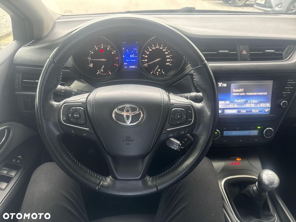 Toyota Avensis - 18