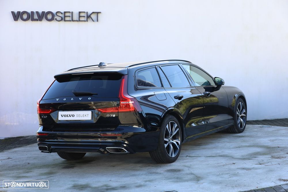 Volvo V60 2.0 D3 R-Design Geartronic - 4
