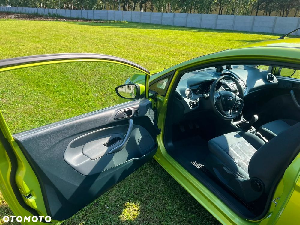 Ford Fiesta 1.4 Champions Edition - 14