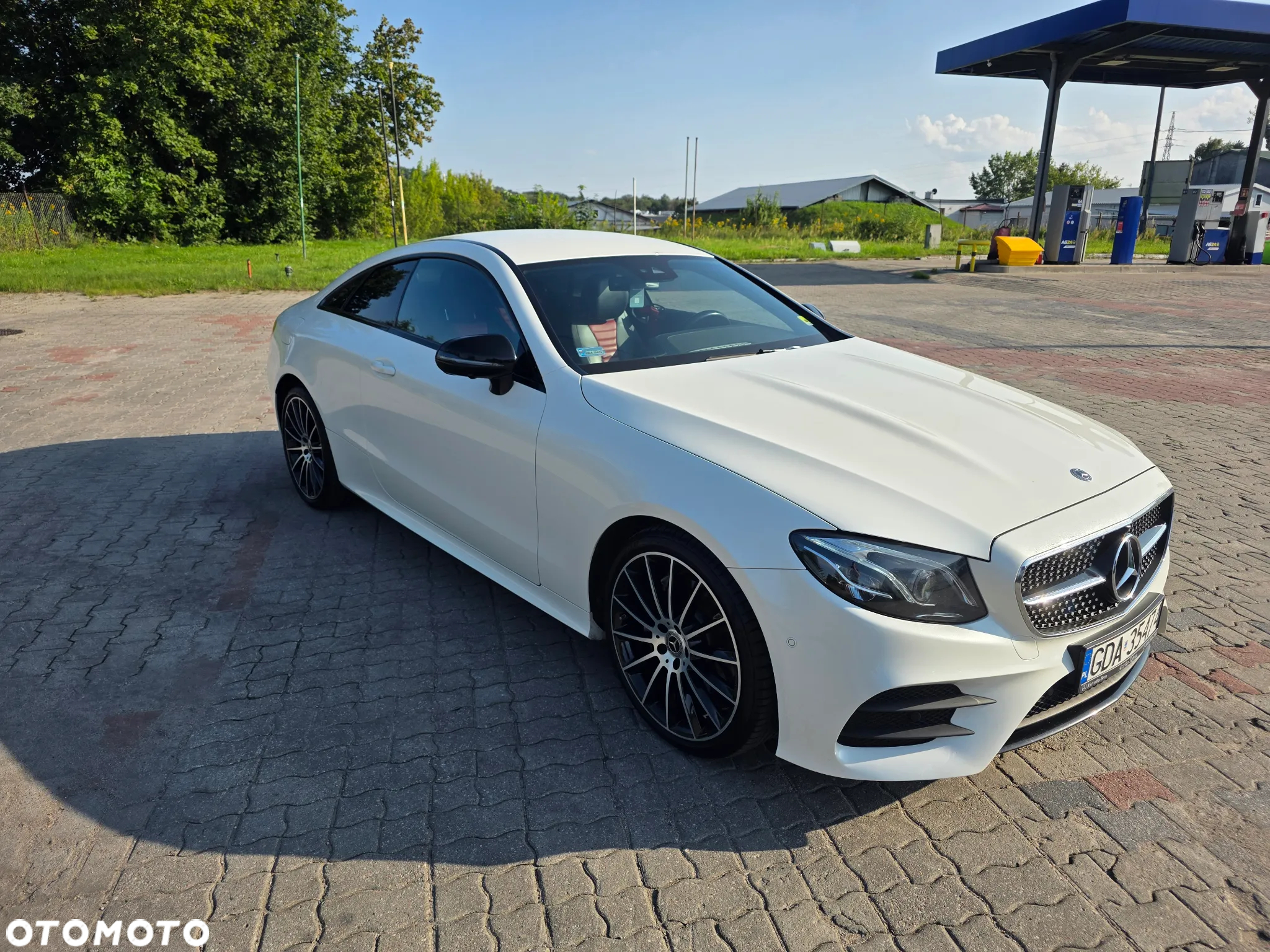 Mercedes-Benz Klasa E 220 d Coupe 4-Matic 9G-TRONIC - 6