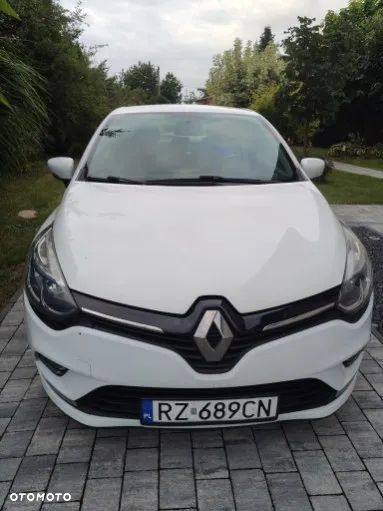 Renault Clio - 1