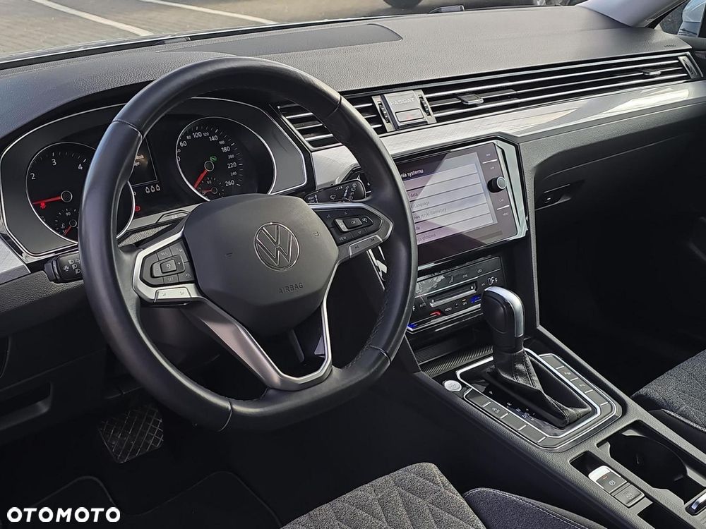 Volkswagen Passat Variant - 17