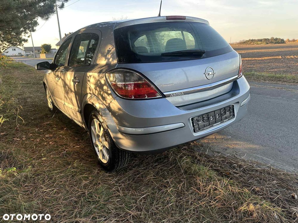 Opel Astra - 4