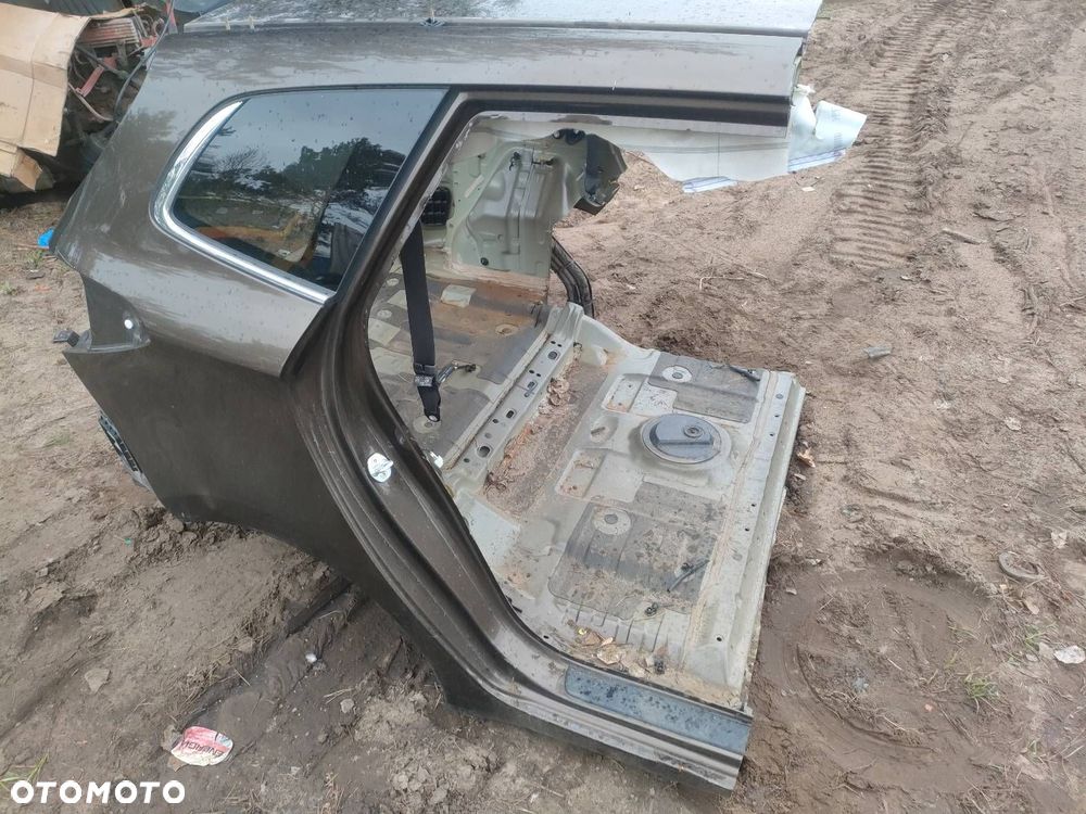 ĆWIARTKA BŁOTNIK LEWY TYŁ + PRAWY TYŁ + WANNA CARENS IV LIFT K7N - 7