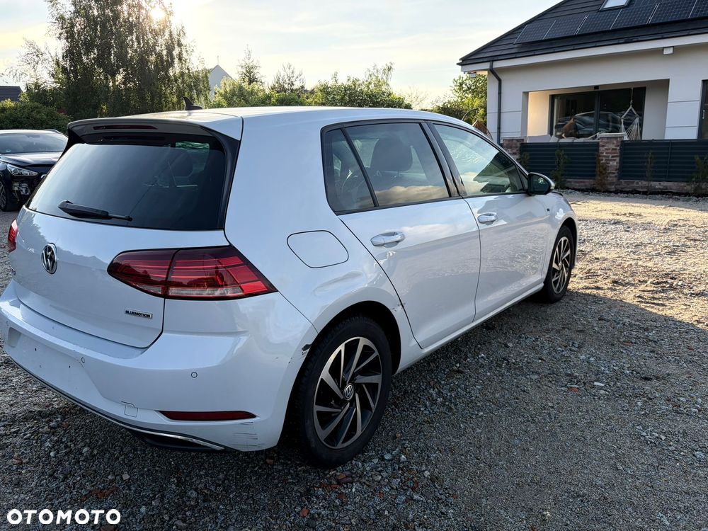 Volkswagen Golf - 16
