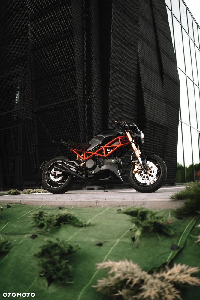 Ducati Monster - 28