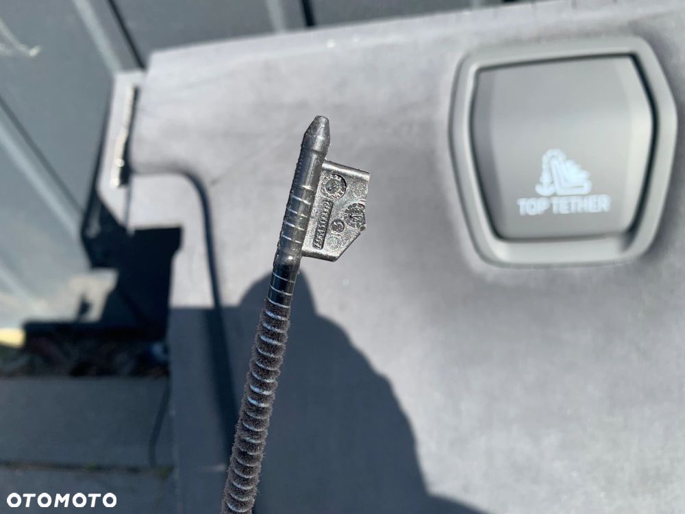 PÓŁKA TYLNA ROLETA ELEKTRYCZNA PODSZYBIE BMW 7 G70 ALCANTARA 5A20E41 - 9