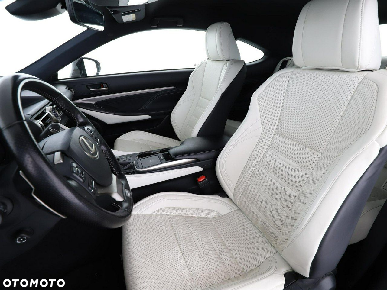 Lexus RC 300h F Sport - 13