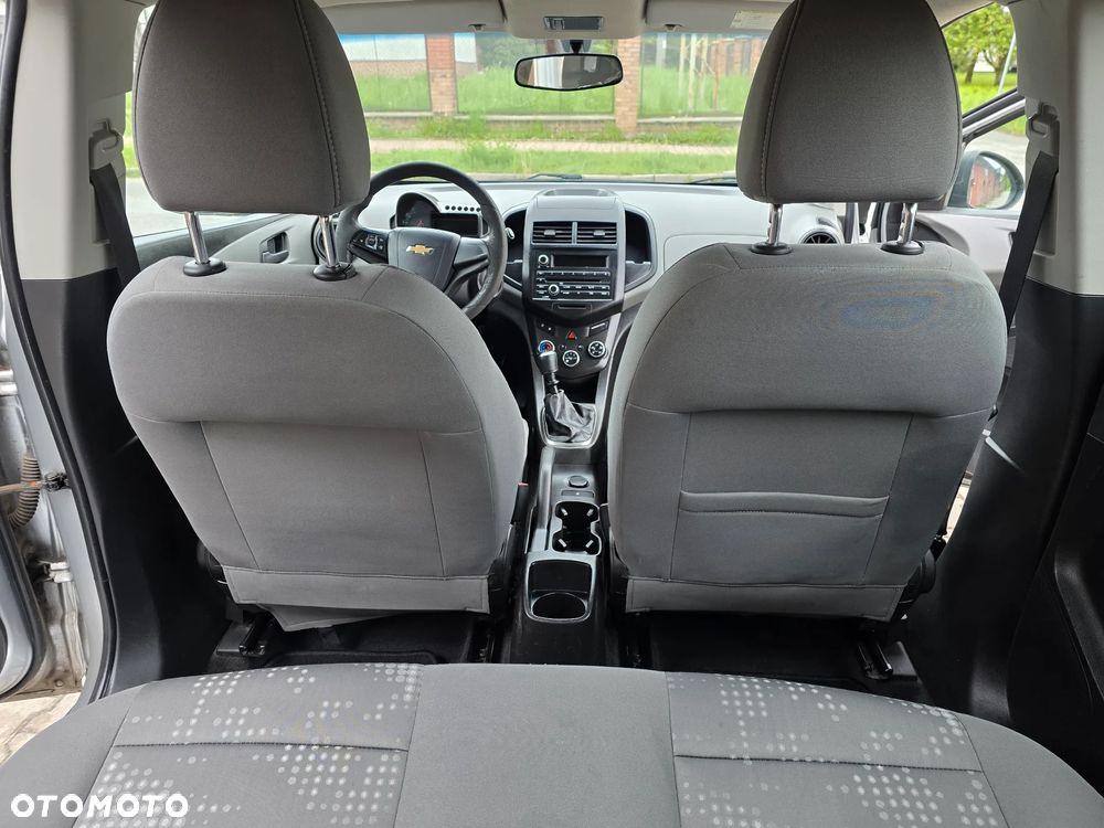 Chevrolet Aveo 1.2 LS - 4