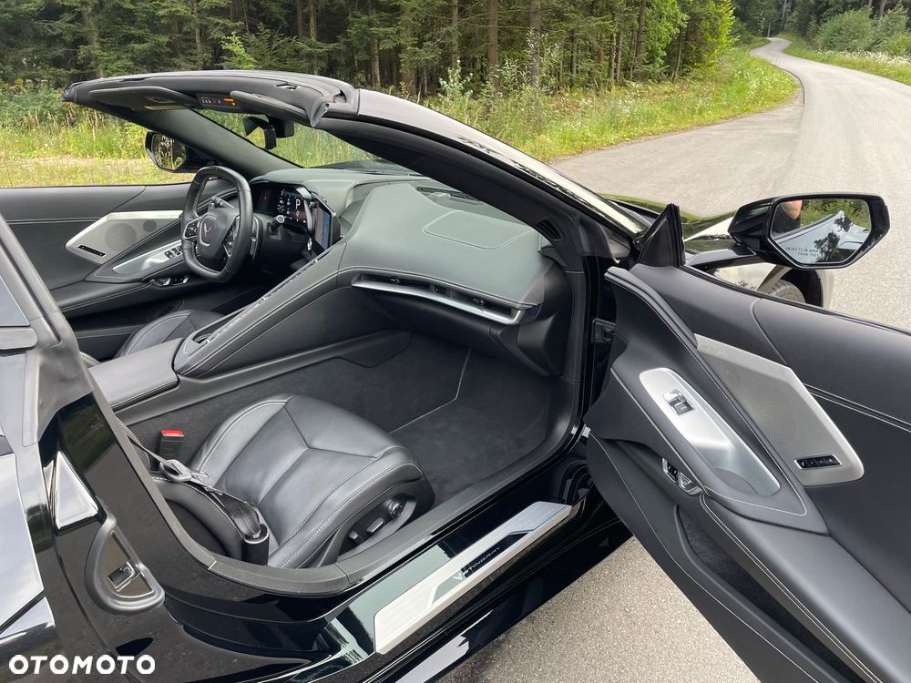 Chevrolet Corvette - 9