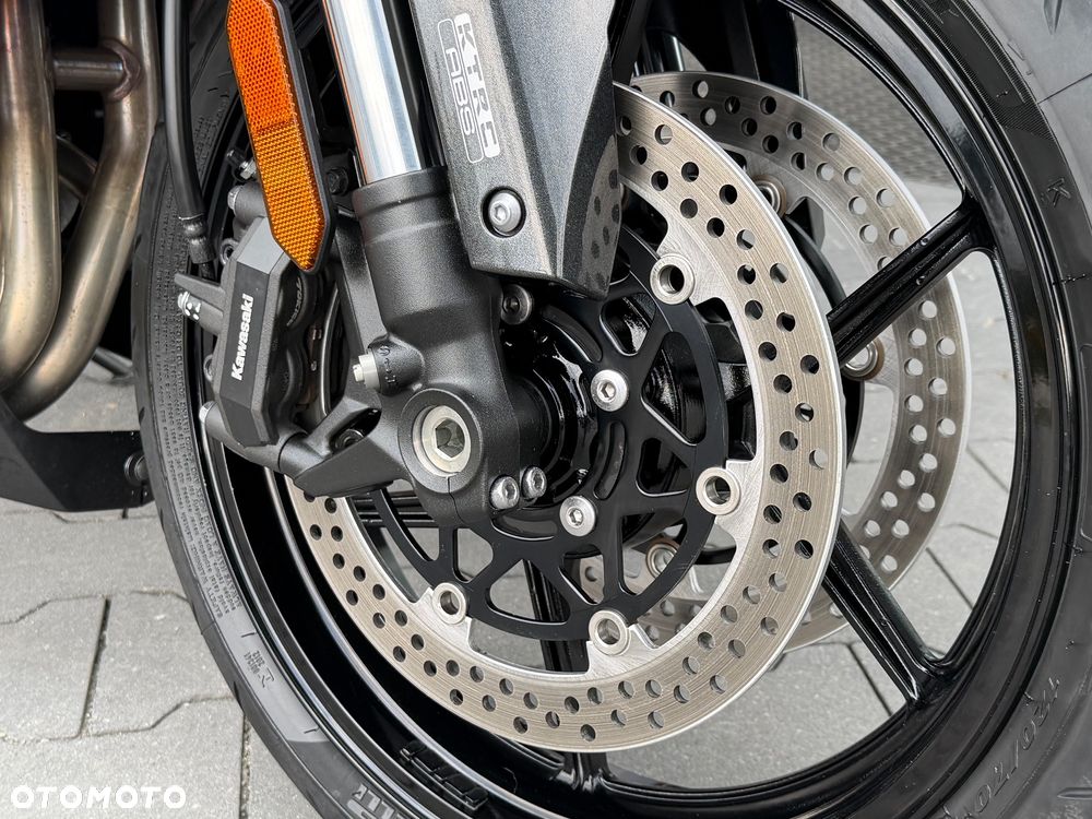 Kawasaki Ninja 1000 SX - 22