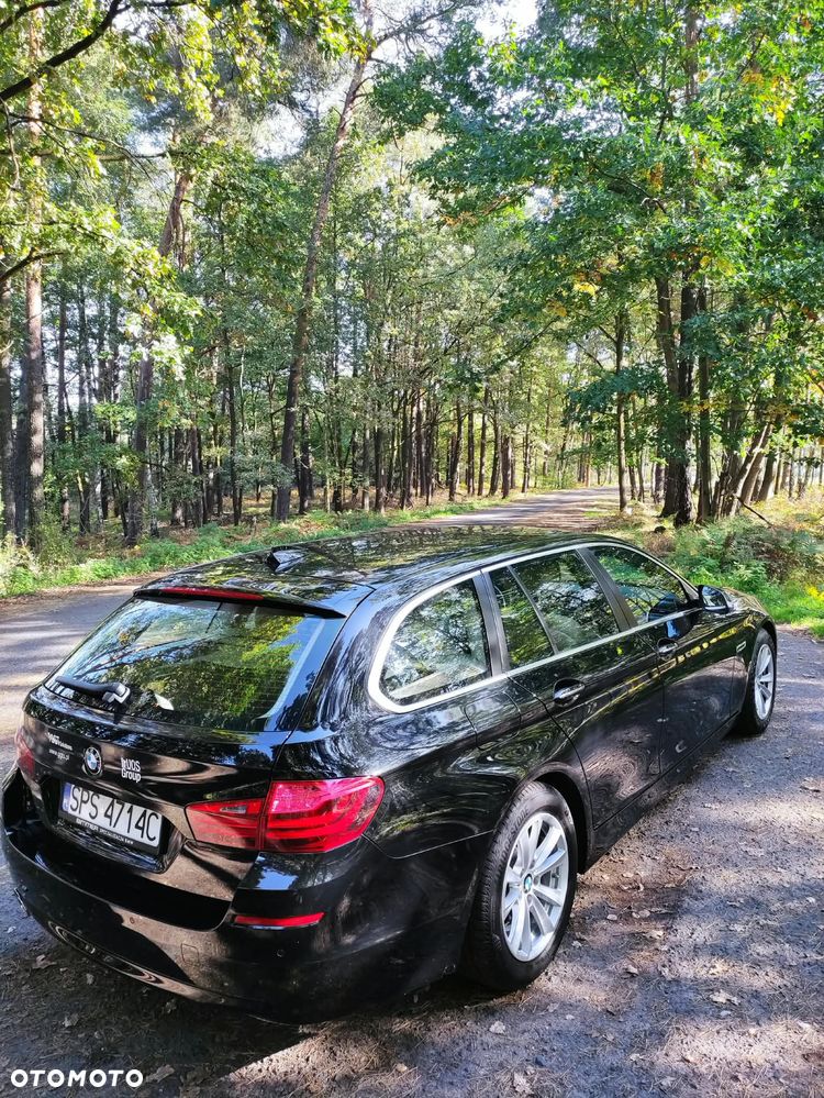 BMW Seria 5 520d xDrive - 2