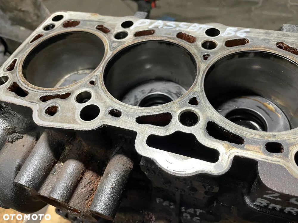 DÓŁ BLOK SILNIKA TŁOKI WAŁ VW PASSAT B6 2.0 TDI 170KM BMR 03G121AC - 9