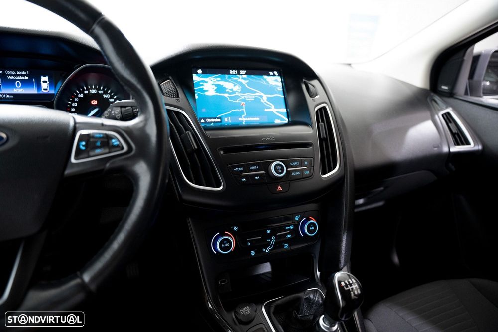 Ford Focus 1.0 EcoBoost Titanium - 5