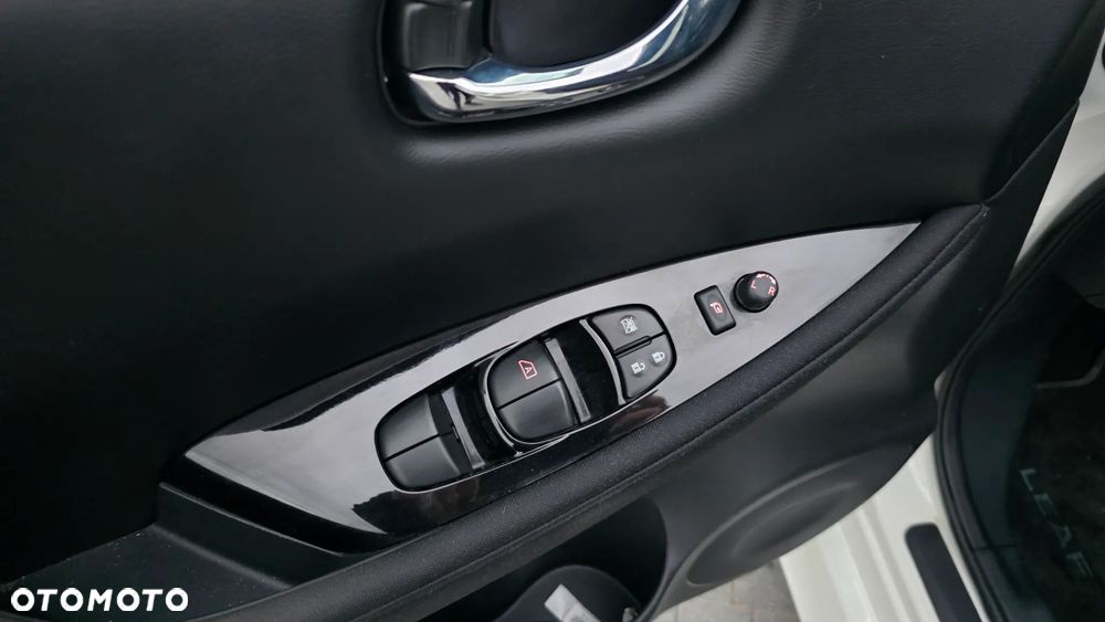 Nissan Leaf 40 kWh N-CONNECTA - 15