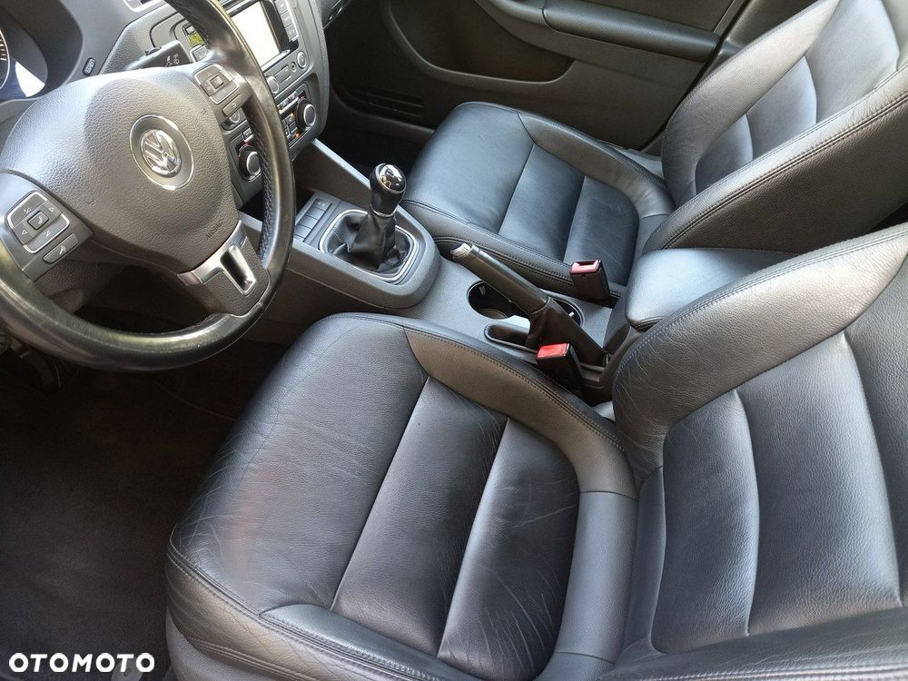 Volkswagen Jetta 1.6 TDI DPF Highline - 30