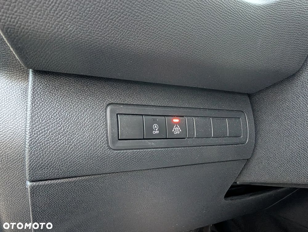 Peugeot 308 BlueHDi 130 EAT8 Stop & Start Allure Pack - 16