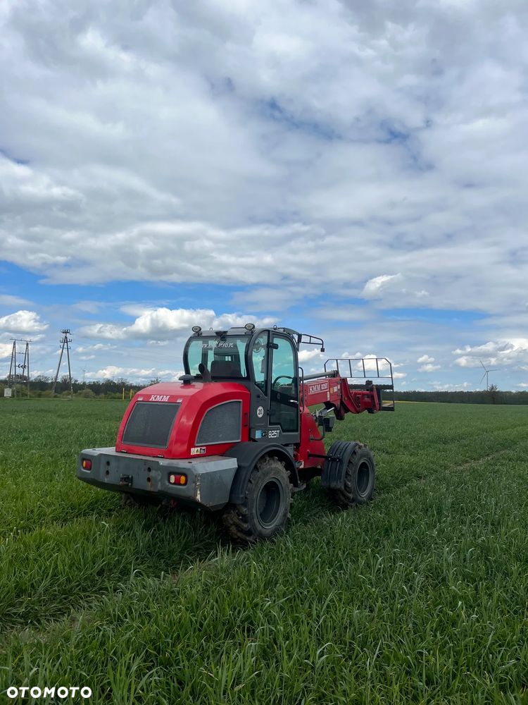 KMM 825T - 10