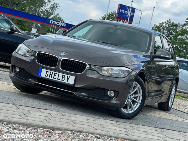BMW Seria 3 318d Touring