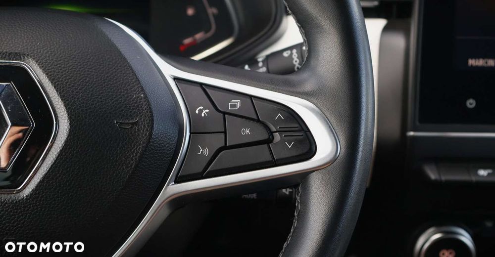 Renault Clio - 25