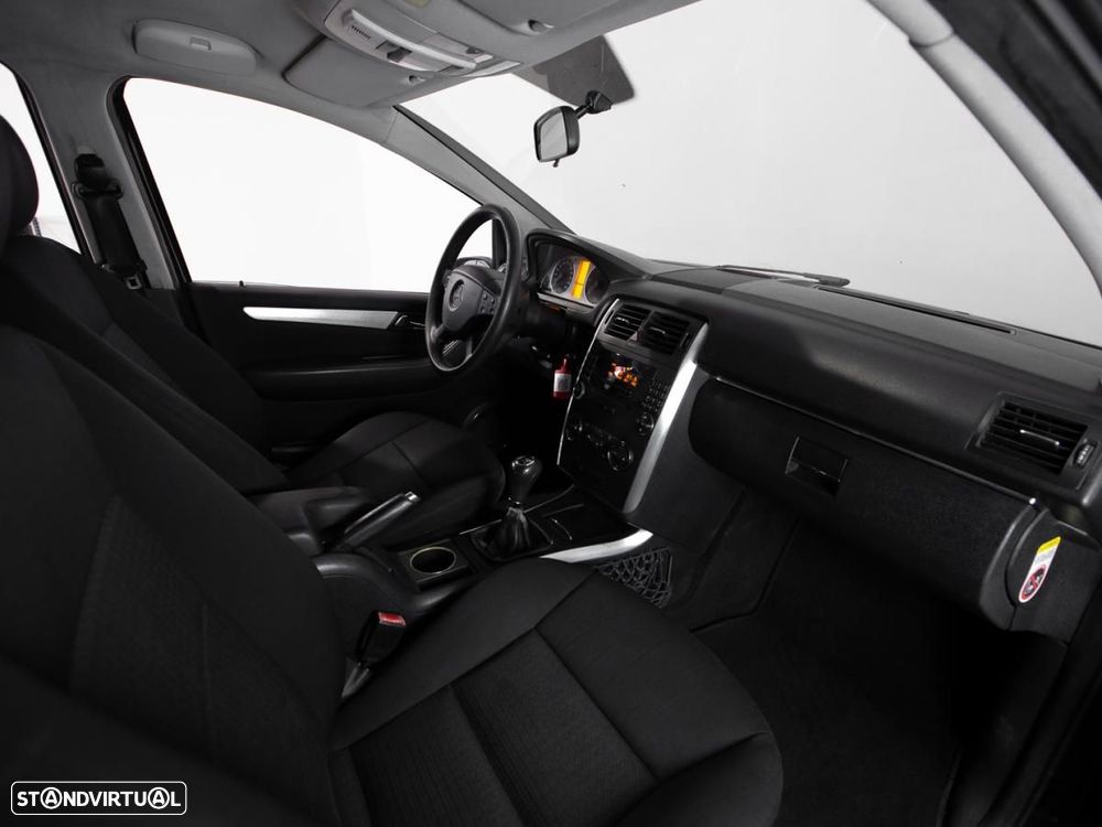 Mercedes-Benz B 180 CDi - 8