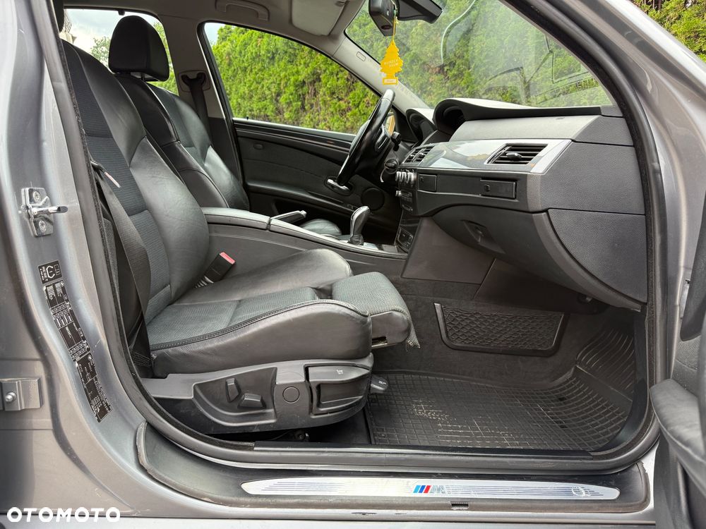 BMW Seria 5 530d Sport-Aut Edition Sport - 19