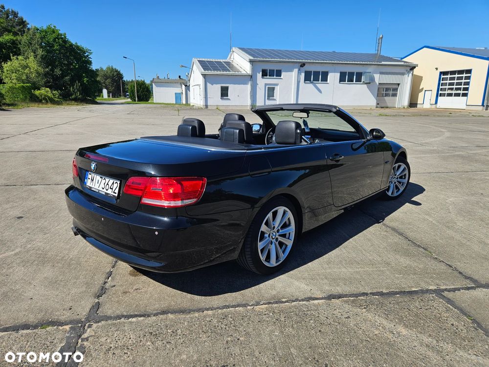 BMW Seria 3 320i - 3