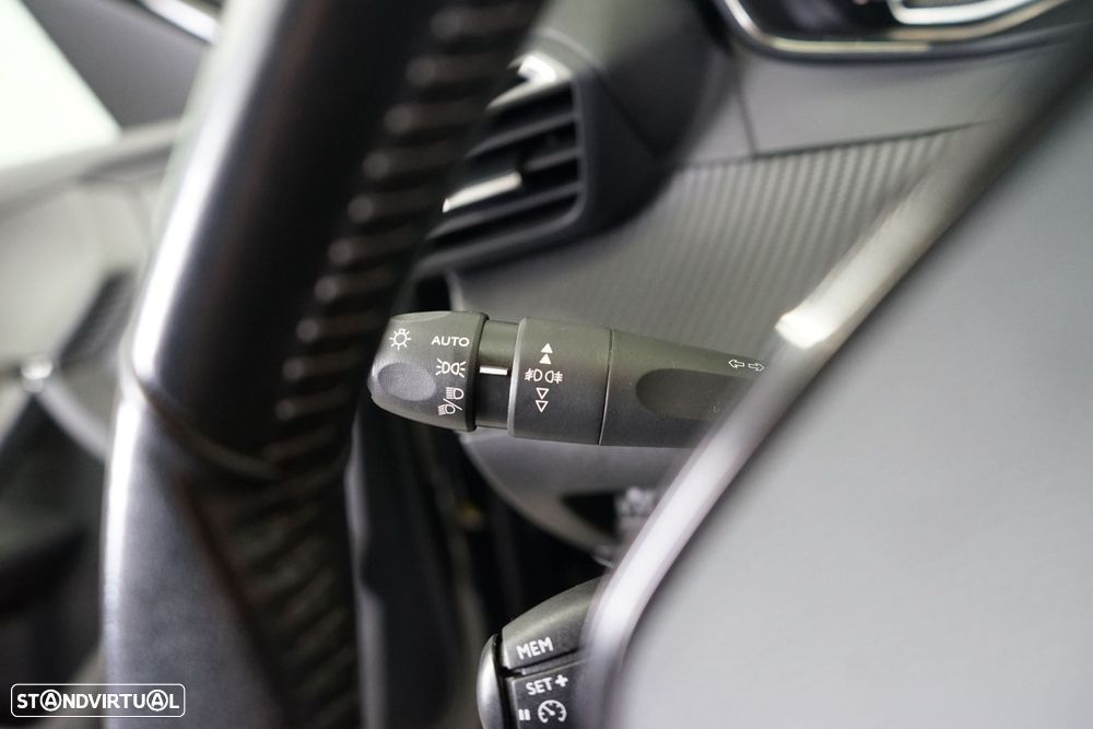 Peugeot 2008 1.2 PureTech Active - 23