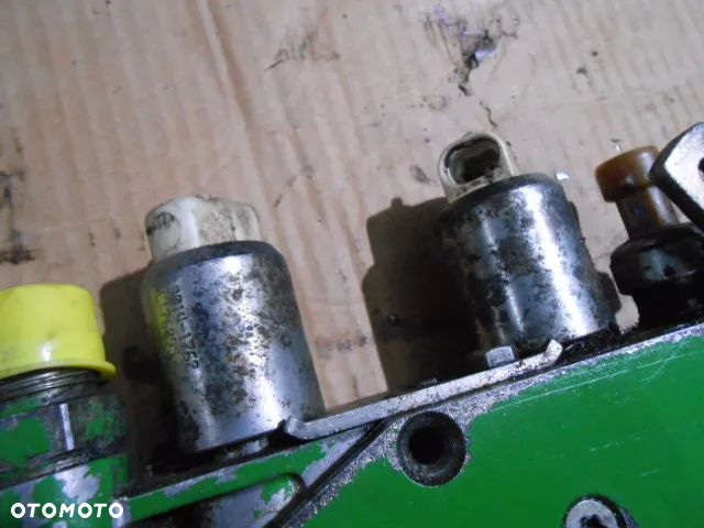Parking Lock John Deere 6920 - 3