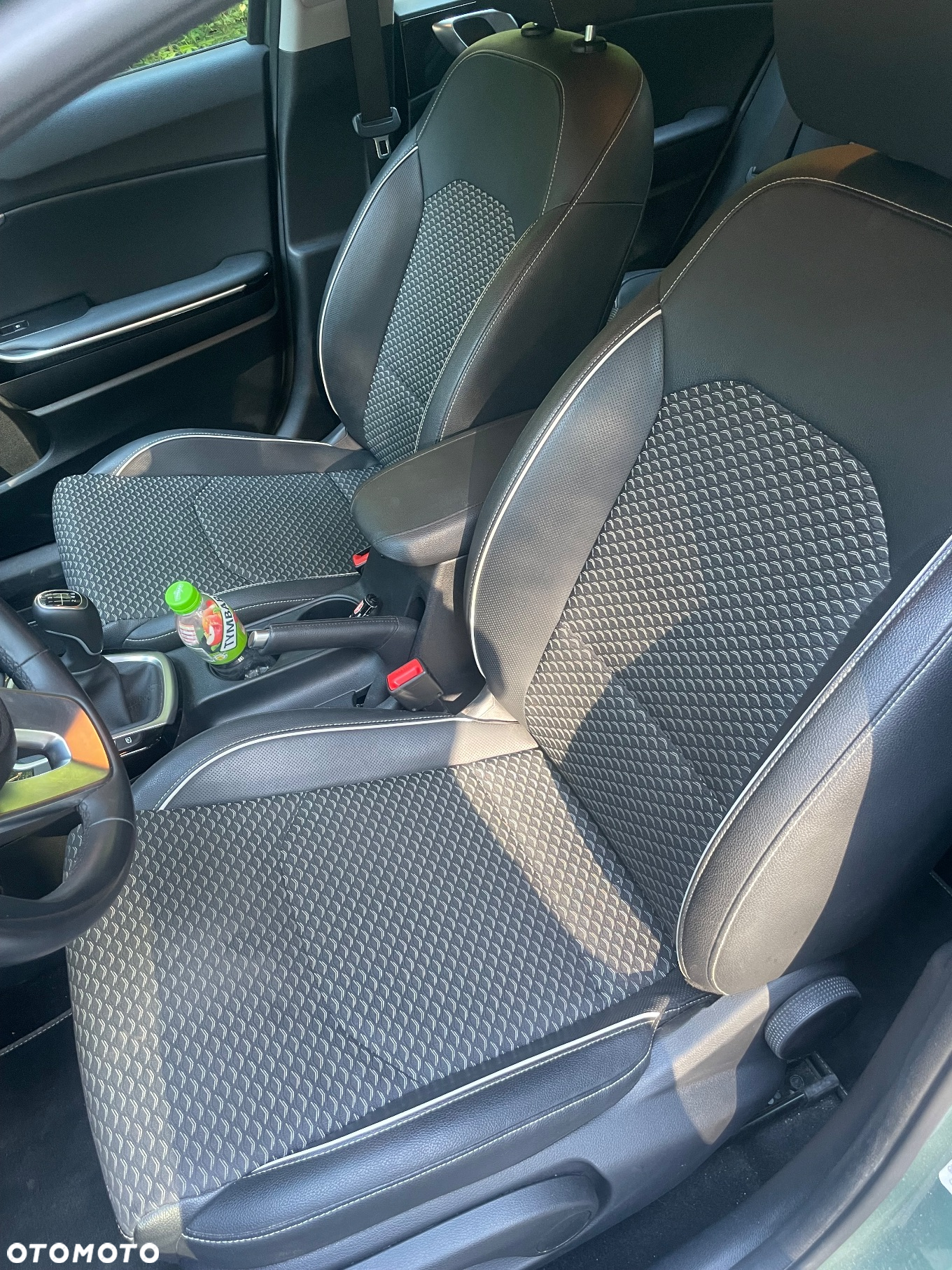 Kia Ceed - 14