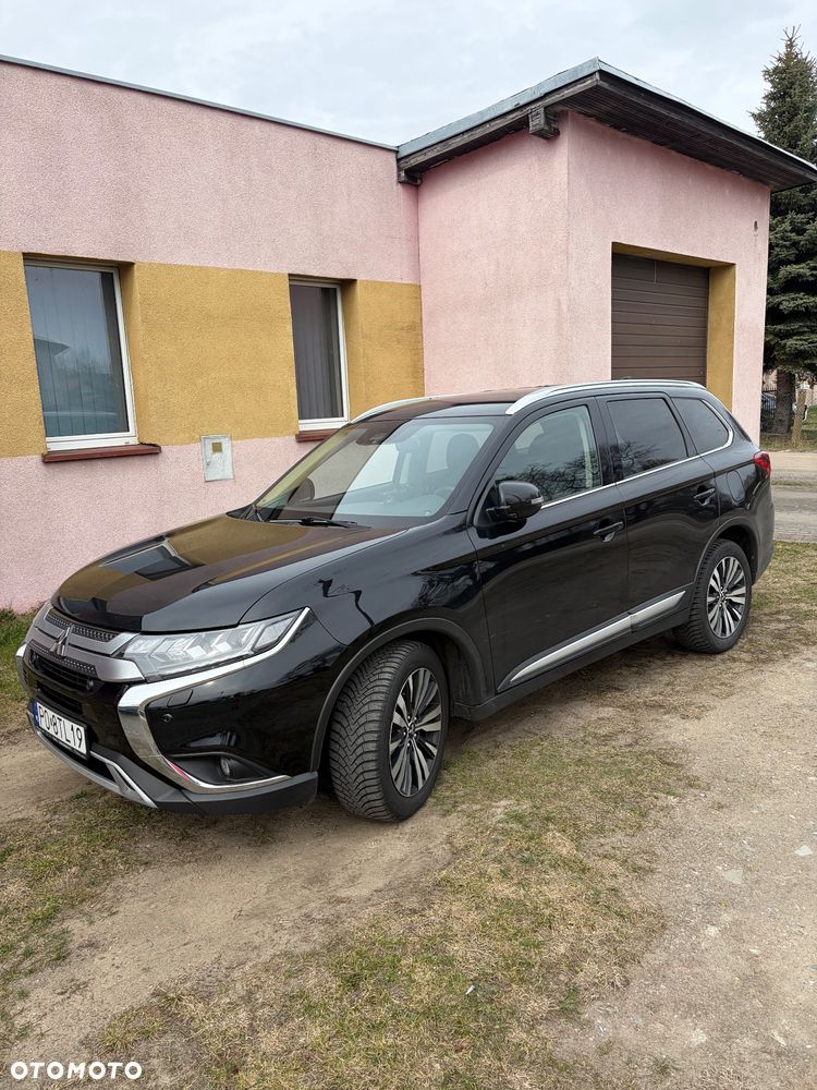 Mitsubishi Outlander 2.0 Instyle SDA 4WD CVT - 2