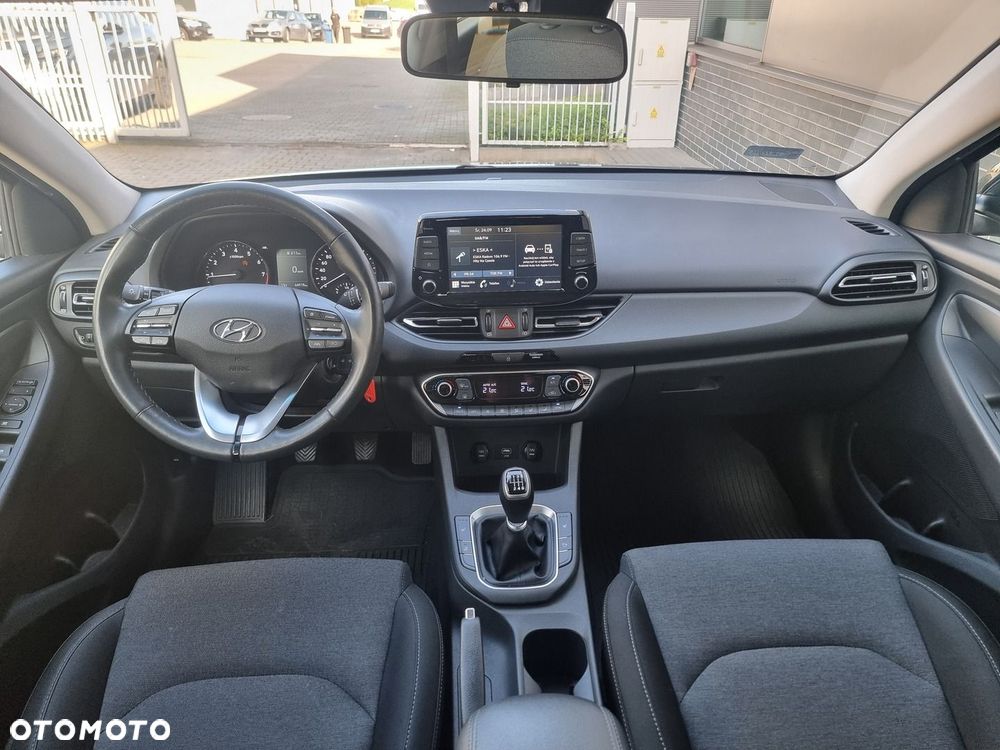 Hyundai i30 1.5 DPI Smart - 27