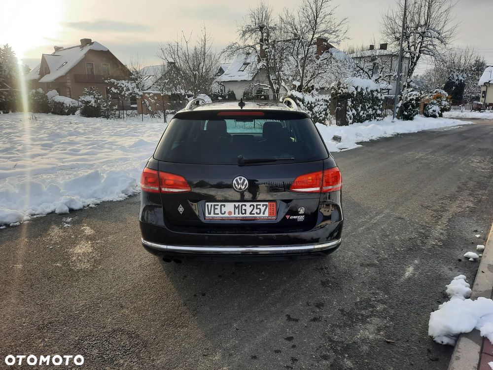 Volkswagen Passat 2.0 TDI DSG BlueMotion Technology Highline - 9