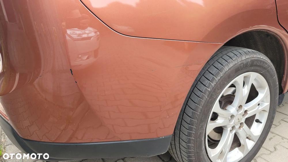 Mitsubishi Outlander 2.2 DID Intense + - 15
