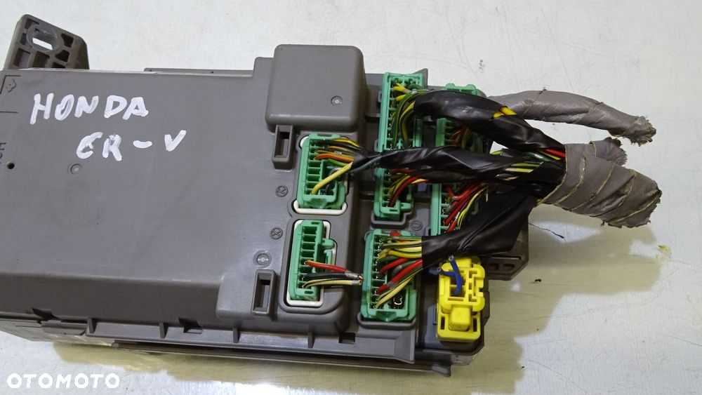 SKRZYNKA BEZPIECZNIKÓW HONDA CR-V II 2.2i-CDTi - 4