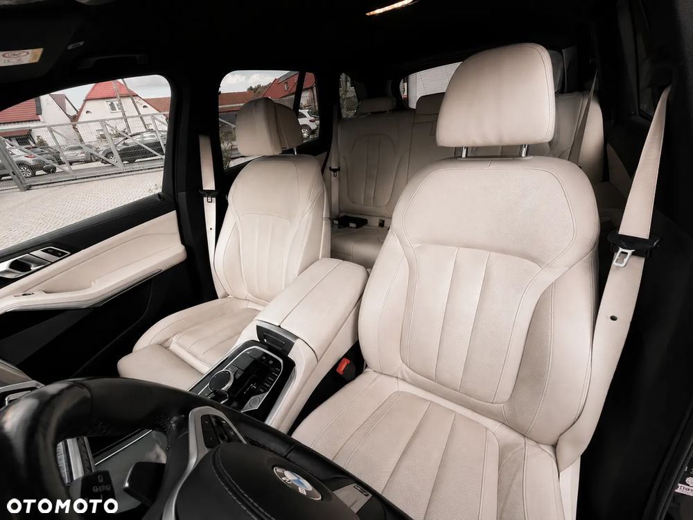 BMW X5 xDrive40d mHEV - 10