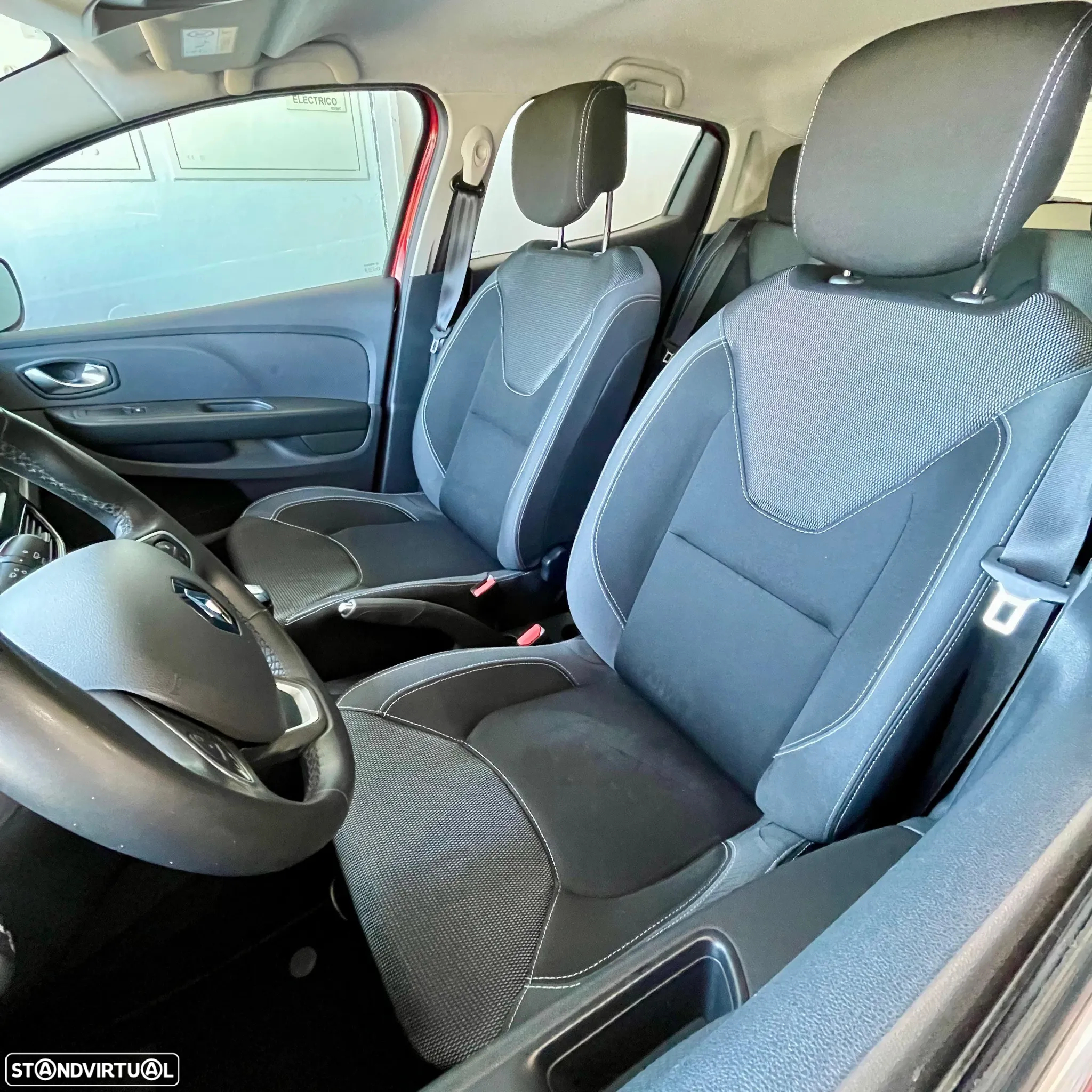 Renault Clio (Energy) TCe 90 Start & Stop LIMITED - 9
