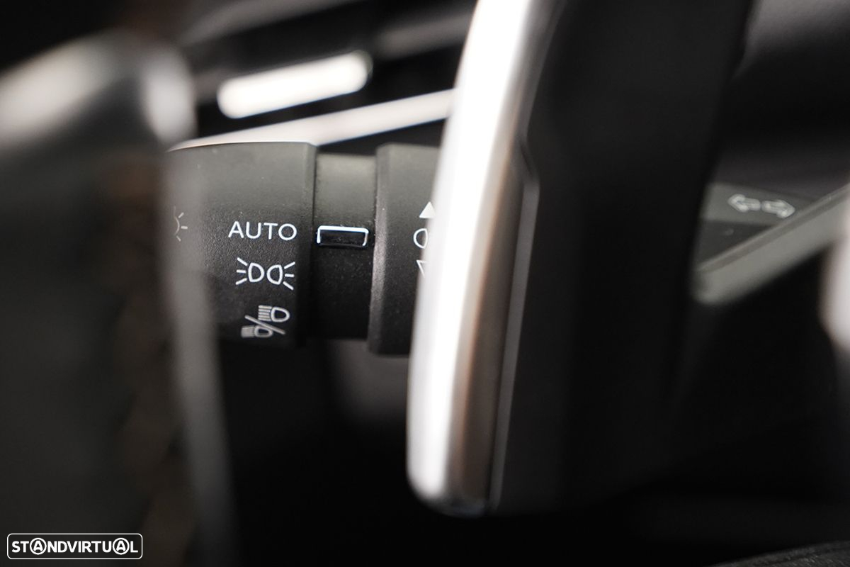 Peugeot 5008 1.2 PureTech GT EAT8 - 17
