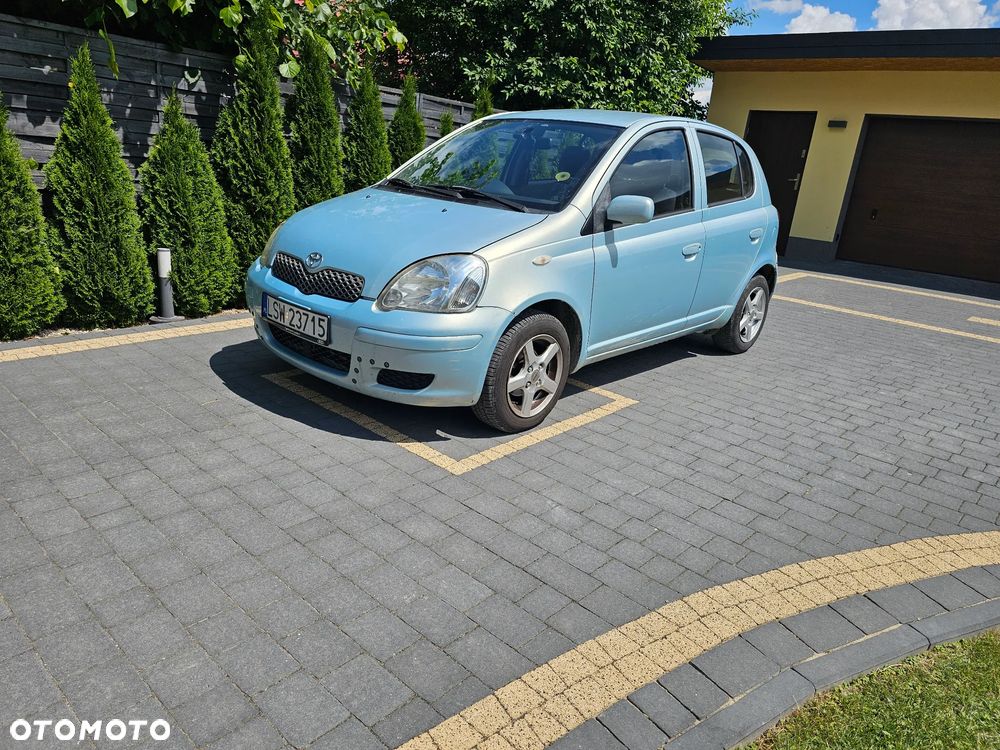 Toyota Yaris 1.4 D-4D Base - 14