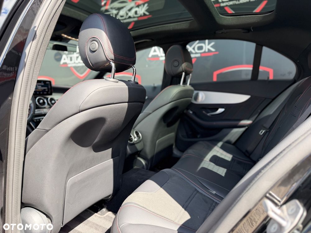Mercedes-Benz Klasa C AMG 43 4Matic 9G-TRONIC - 31
