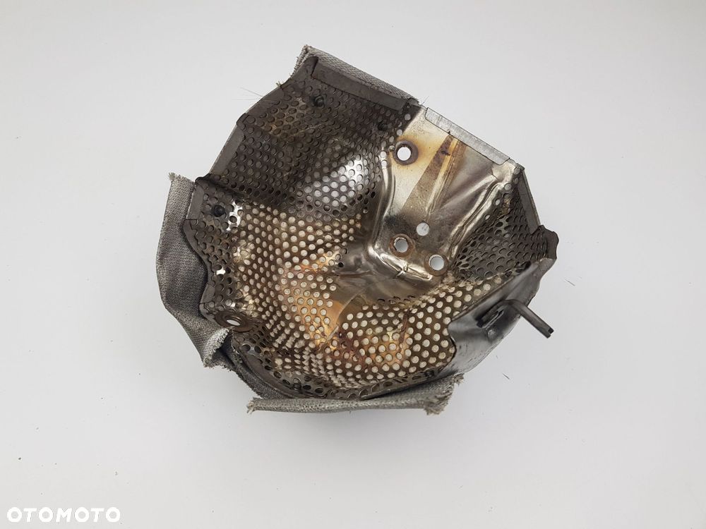 Osłona termiczna Turbosprężarki Turbo BMW G05 G06 G30 B57 3.0d 8573114 - 6
