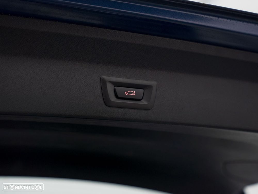 BMW iX3 M Sport Inspiring - 12