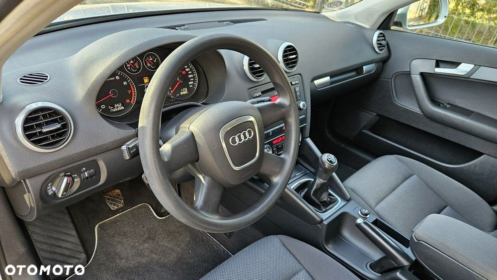 Audi A3 Sportback 1.4 TFSI Ambition - 25
