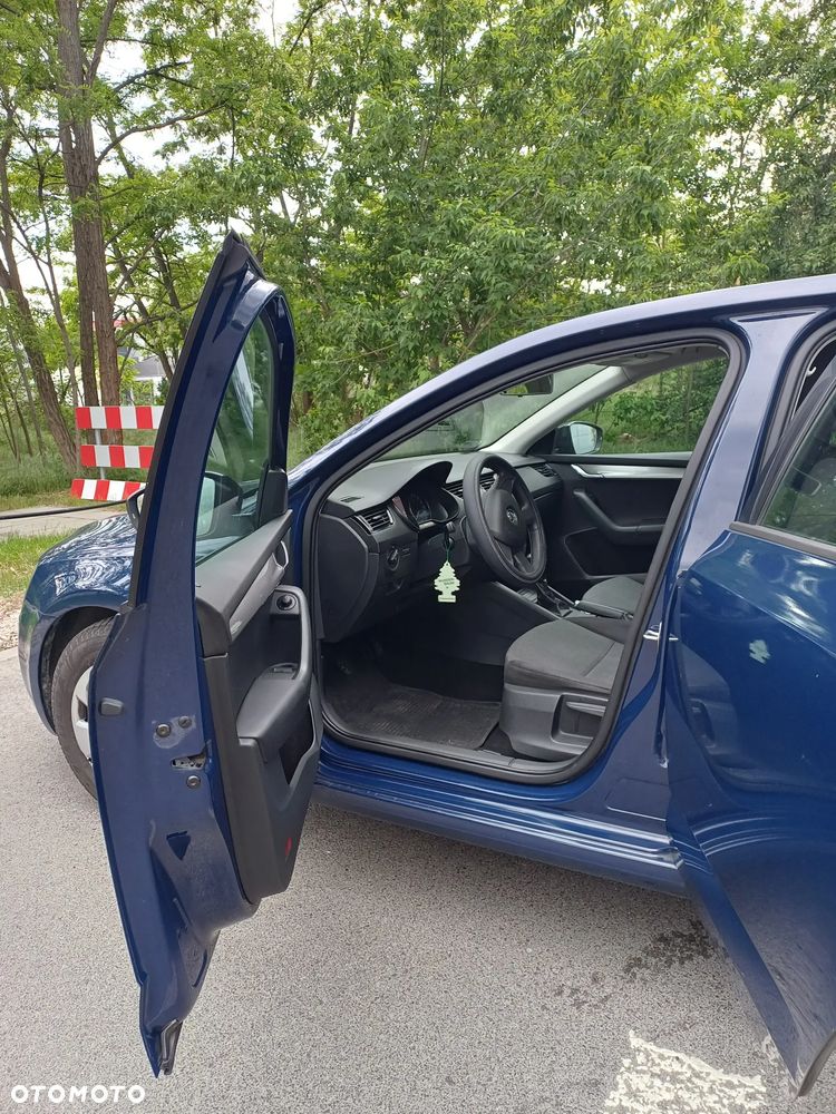 Skoda Octavia 1.6 TDI Active - 10