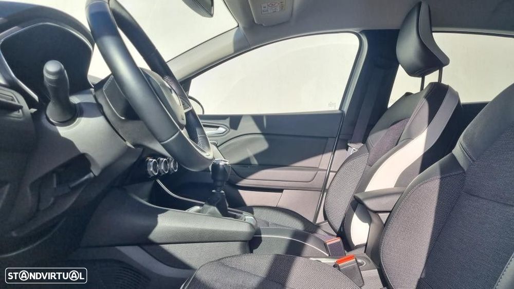 Renault Captur 1.0 TCe Techno - 9