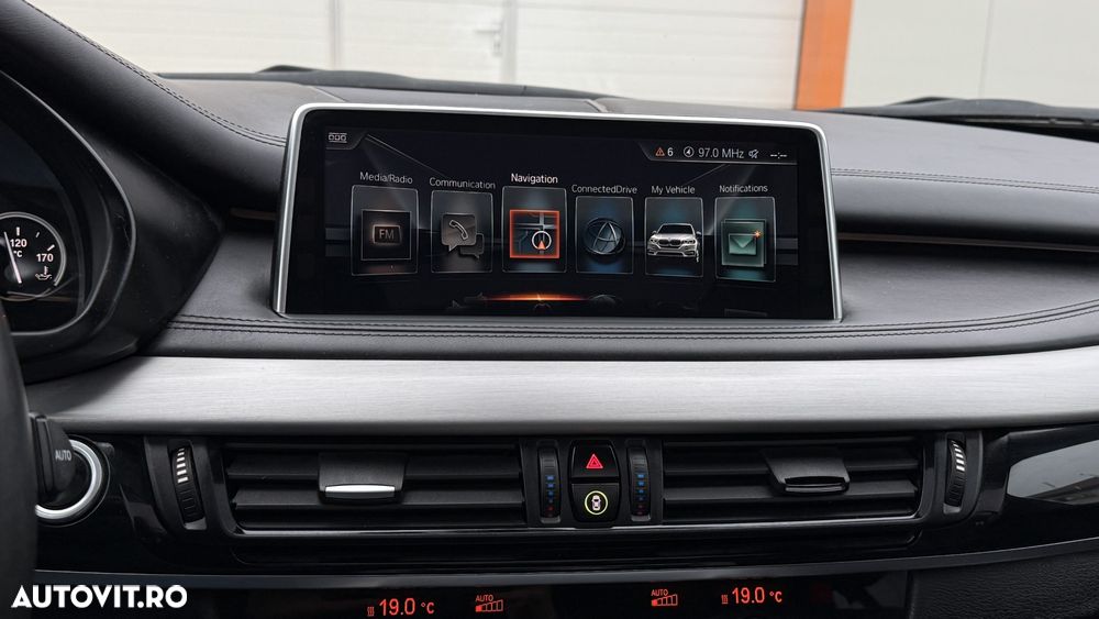 BMW X5 xDrive40e - 24