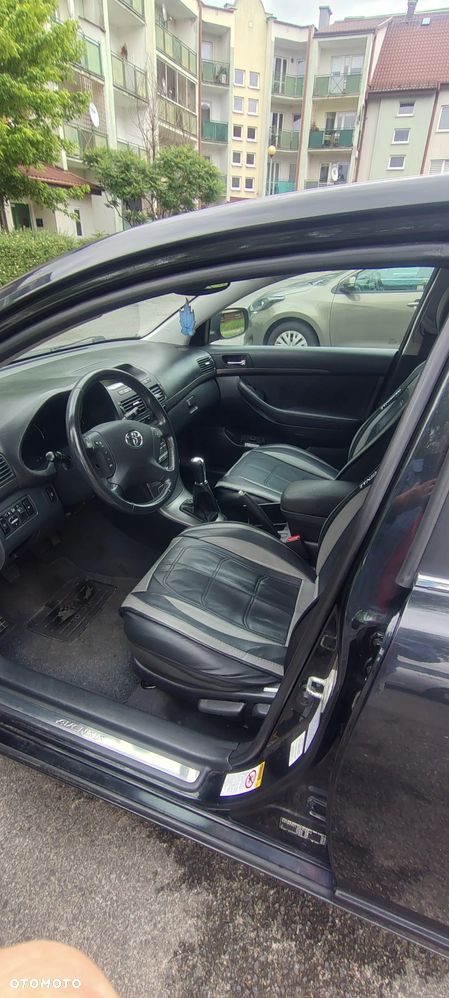 Toyota Avensis 1.8 VVT-i Luna - 6