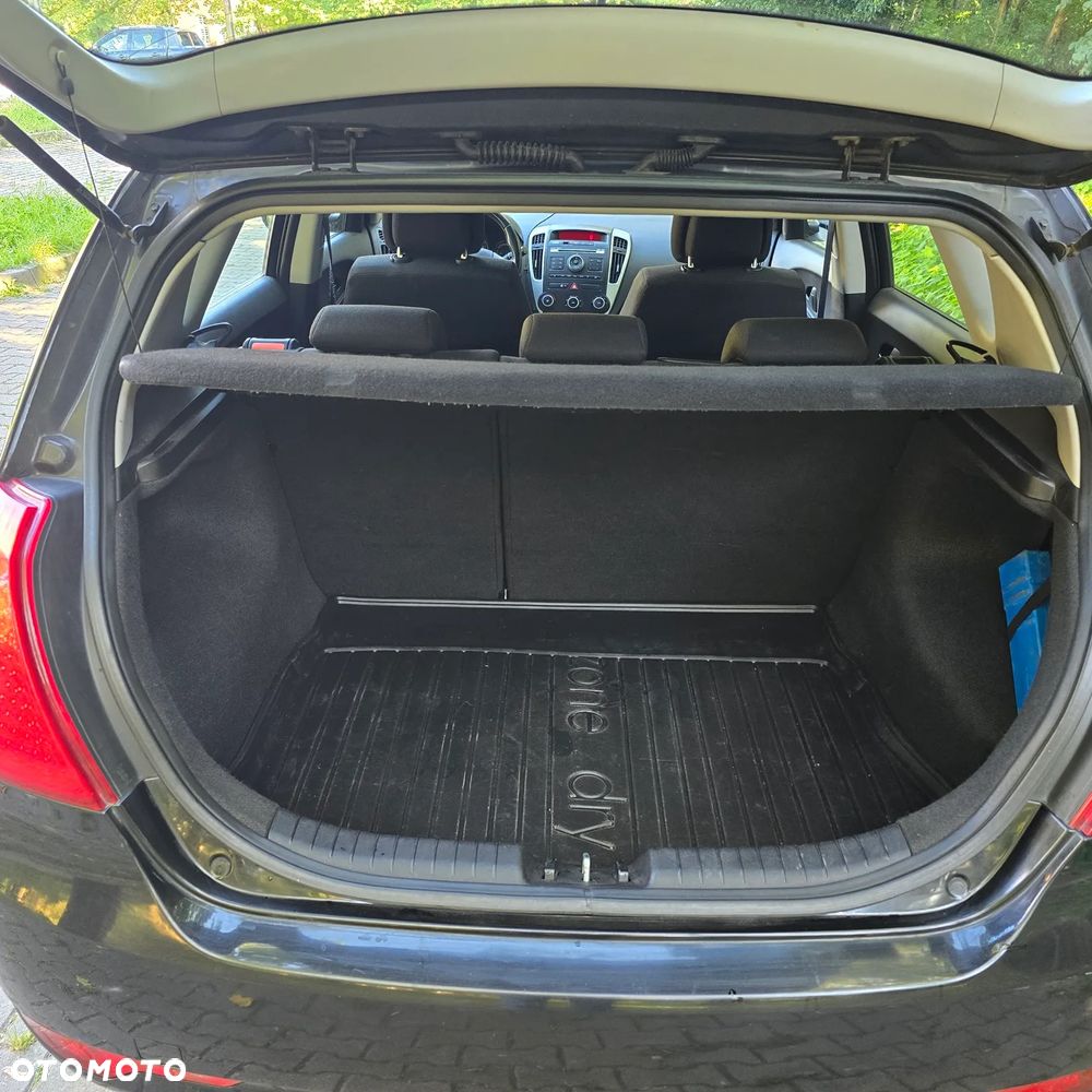 Kia Ceed Cee'd 1.6 Comfort - 14